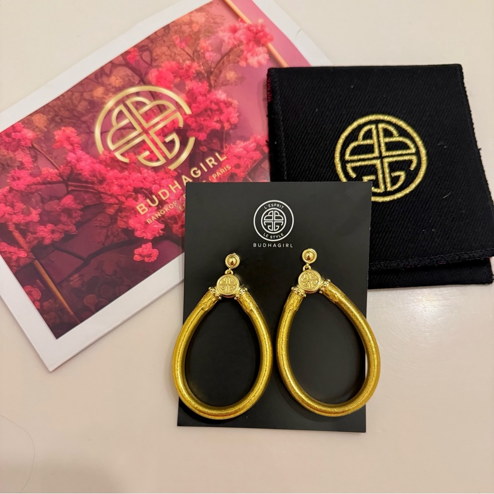 BNIB Budhagirl All Weather Earrings in Gold 🤩